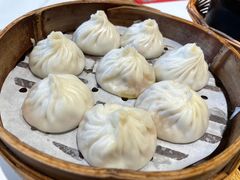 蟹粉蟹膏双拼小笼包-馋三尺蟹粉小笼(人民广场店)