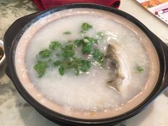 芫茜鱼头粥-山水茶艺馆·点心粤菜·30年老字号