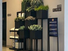 -如家精选酒店(上海张江广兰路地铁站店)