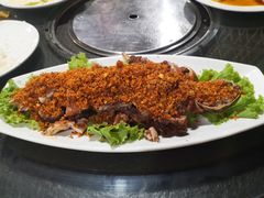 金牌烤兔-生产队海鲜荤锅