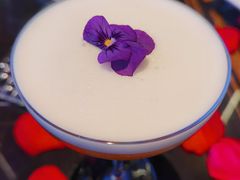 菠萝鸡尾酒-wann lounge 低温慢煮牛排·清吧
