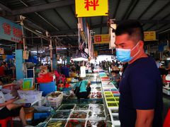 -霞涌市场海鲜摆卖区
