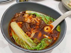 红烧牛肉面-鹿港小镇(悠唐店)