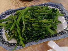 -维吾尔餐厅(宜山路店)