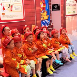 -奈尔宝家庭中心·亲子餐厅(华采天地店)