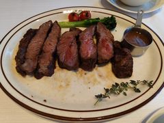 -马克西姆俄罗斯餐厅(通亚街店)