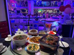 -巴特餐饮6加1音乐餐吧·新疆菜