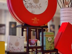 -深圳富苑皇冠假日套房酒店