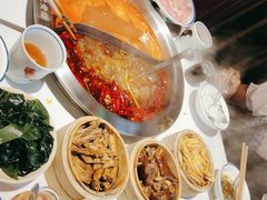 -卤校长重庆火锅(国兴店)