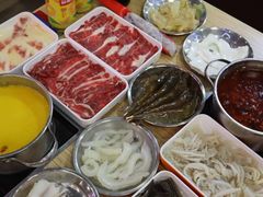 -杨老板·海鲜集市火锅·鲜切牛肉(中防万宝店)