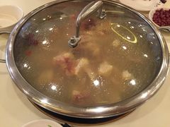 -一席地·本地鸡窝·杭帮鸡火锅(萧山银隆百货店)