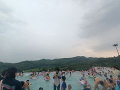 -清远熹乐谷温泉度假酒店