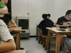 大堂-贵州沾水米线(学田湾店)