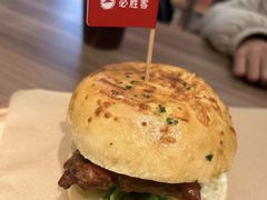 -必胜客(万达百货店)