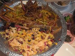 -小鱼小牛·鱼牛干锅·脆鱼火锅(世欧广场店)