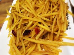 酸辣土豆丝-合合春饼·酱骨·东北菜(潘家园店)