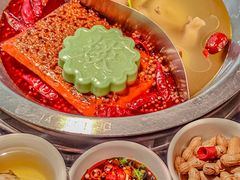 -大龙燚火锅(天安云谷店)