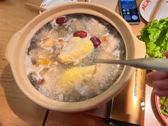 -邹开喜·炭炉鸡煲·海鲜火锅(虹口足球场店)