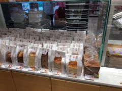 面包甜点陈列柜-好利来(梅江永旺店)