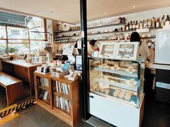 面包甜点陈列柜-慢象咖啡(台江店)