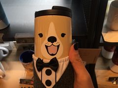 -星巴克(上海虹桥新天地二店)