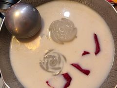 芝士浓汤胶原蛋白锅-西月山居匠心创意料理(江汉路新佳丽广场店)