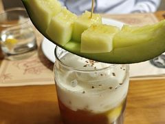 -Mark&Mars Restaurant