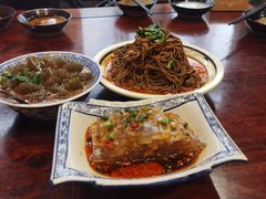 -蓝田九大碗民俗食府(蓝田店)