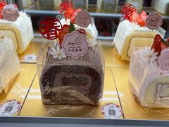 可可圣诞卷卷-花花卷卷·鲜食蛋糕(静安久光百货店)
