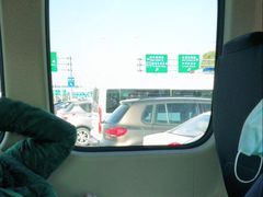 -虹桥火车站-停车场