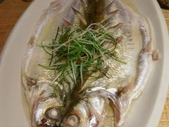 -吴越荣记苏州菜·松鼠桂鱼100%活鱼现做(斜塘老街店)