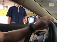 -北京银泰中心-停车场