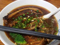 虎皮大肉面-囿面传统制面馆(中央路店)