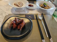 脆皮妙龄鸽-新荣记(新源南路店)