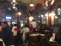 -Majestic Café