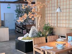 -蜜桃餐厅·伴山(湖滨商业街店)