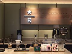 -星巴克臻选(上海中环广场2F店)