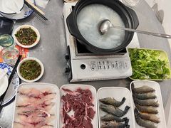-渔顺生·顺德鱼生·粥底火锅·桑拿鸡(渔人码头店)