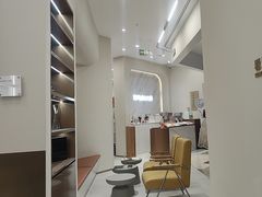 -HIMO海马体照相馆(上海华润CP静安店)