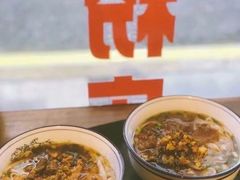 -矮子粉店1985·长沙米粉(湘春路店)
