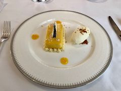 -La Villa French Restaurant