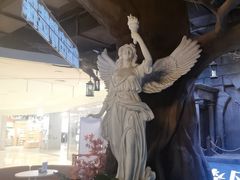 -暴风岛沉浸式体验馆(百联世纪店)