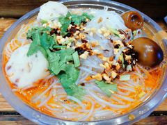 -花儿姐与战哥的美食档