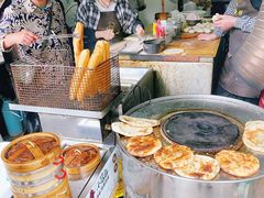 咸烧饼-文武王氏烧饼·无矾油条(西溪路店)