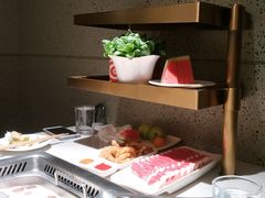-海底捞火锅鲜切牛肉主题店(长寿路店)