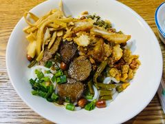 -牛八宝桂林米粉(八里庄店)