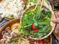 -阿山卓·野生菌火锅·纳西火塘烤肉