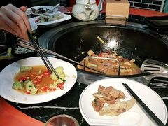 -六州府地锅鸡·农家菜·龙虾(未来科技城店)