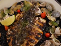 -LESCEDARS Brasserie Bistro香柏树