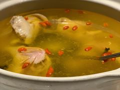 石耳炖肥西老母鸡汤-同庆楼(金宝汇店)